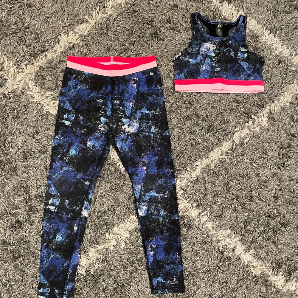 Girls Activewear Bundle Sports Bras Shorts Gymnastics Dance Acro Size 10-14 - Picture 7 of 10